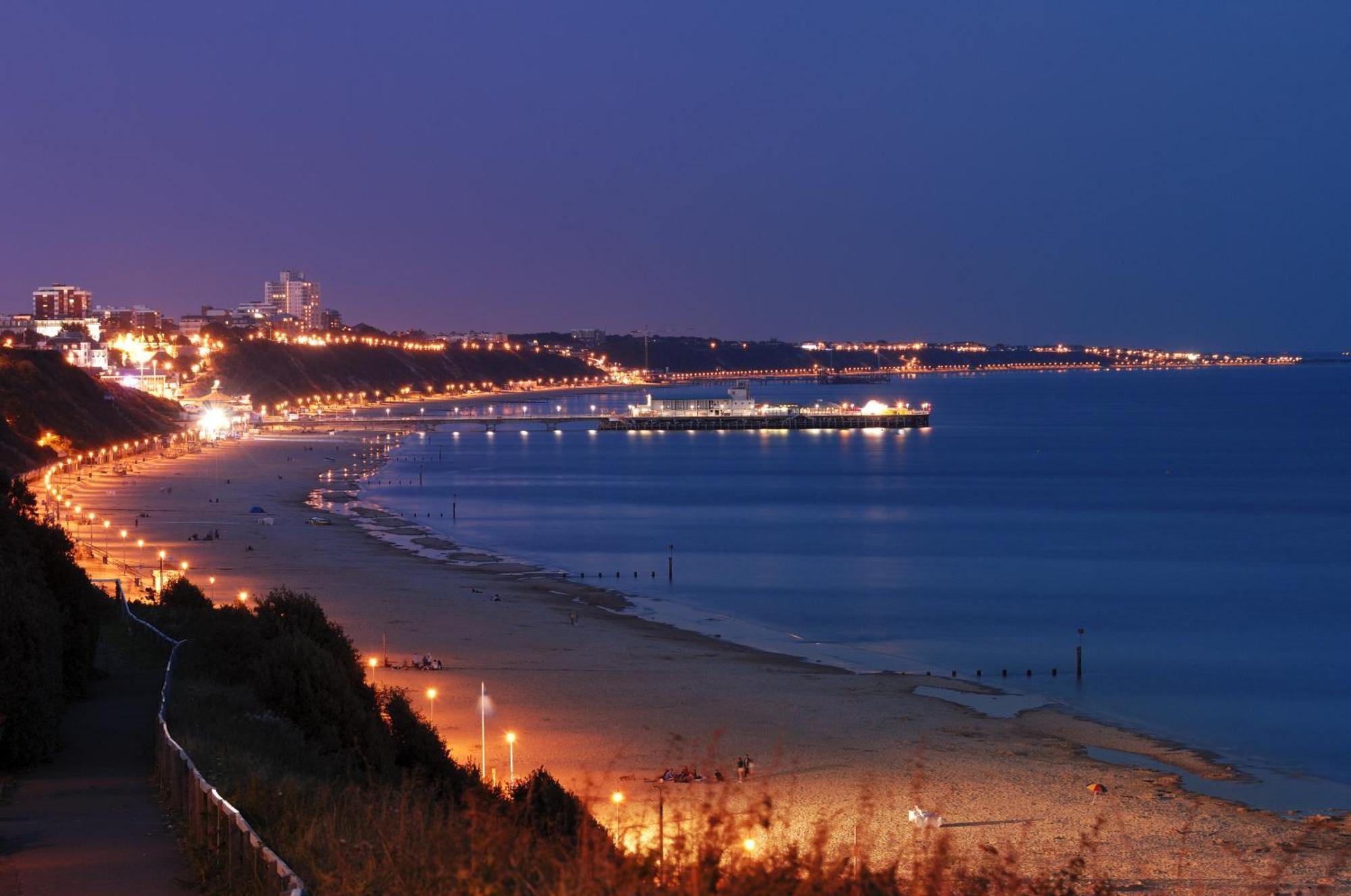 Cosy Bee And Apartment Bournemouth Bagian luar foto