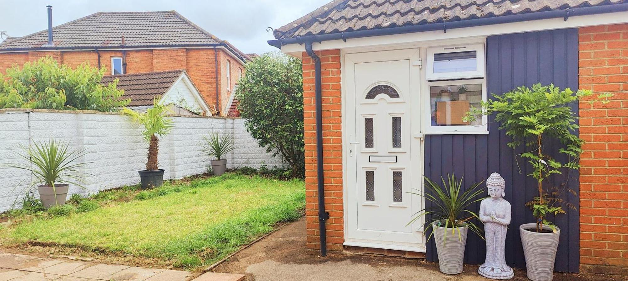 Cosy Bee And Apartment Bournemouth Bagian luar foto