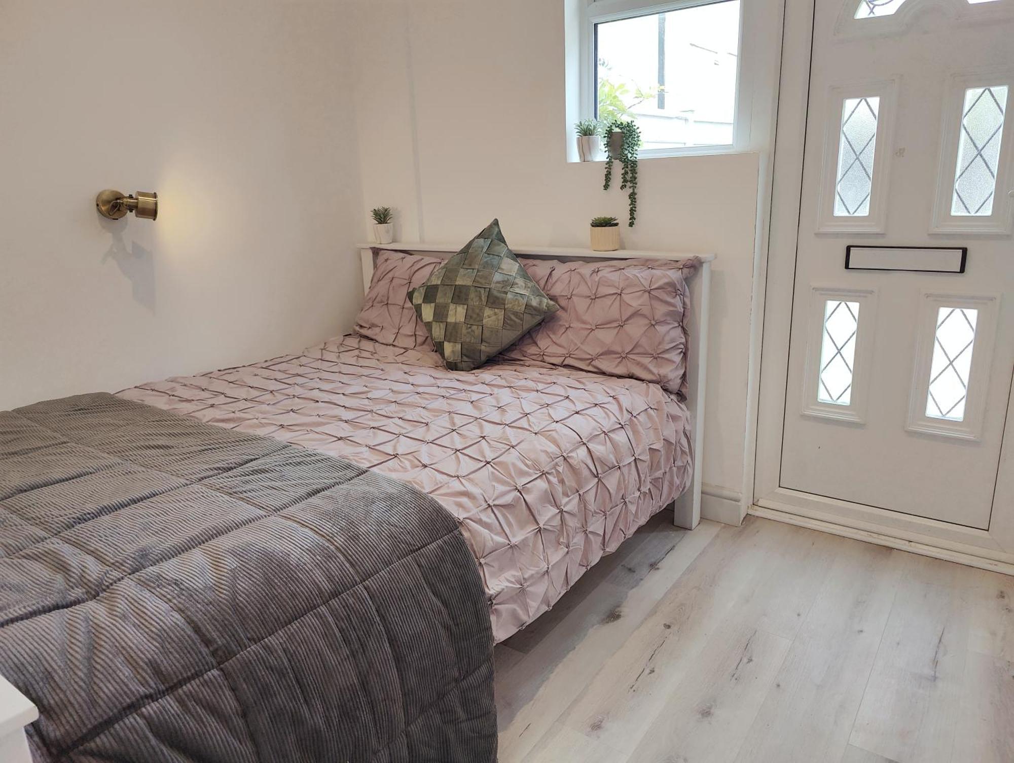 Cosy Bee And Apartment Bournemouth Bagian luar foto