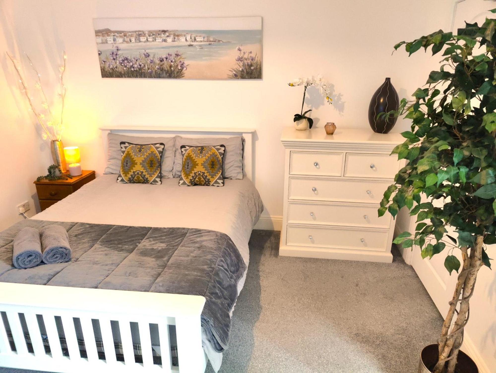 Cosy Bee And Apartment Bournemouth Bagian luar foto